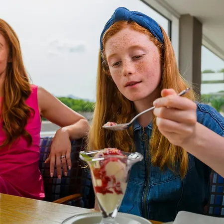 펜션 Castlerosse Park *