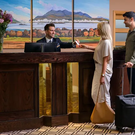 Castlerosse Park 度假居 *